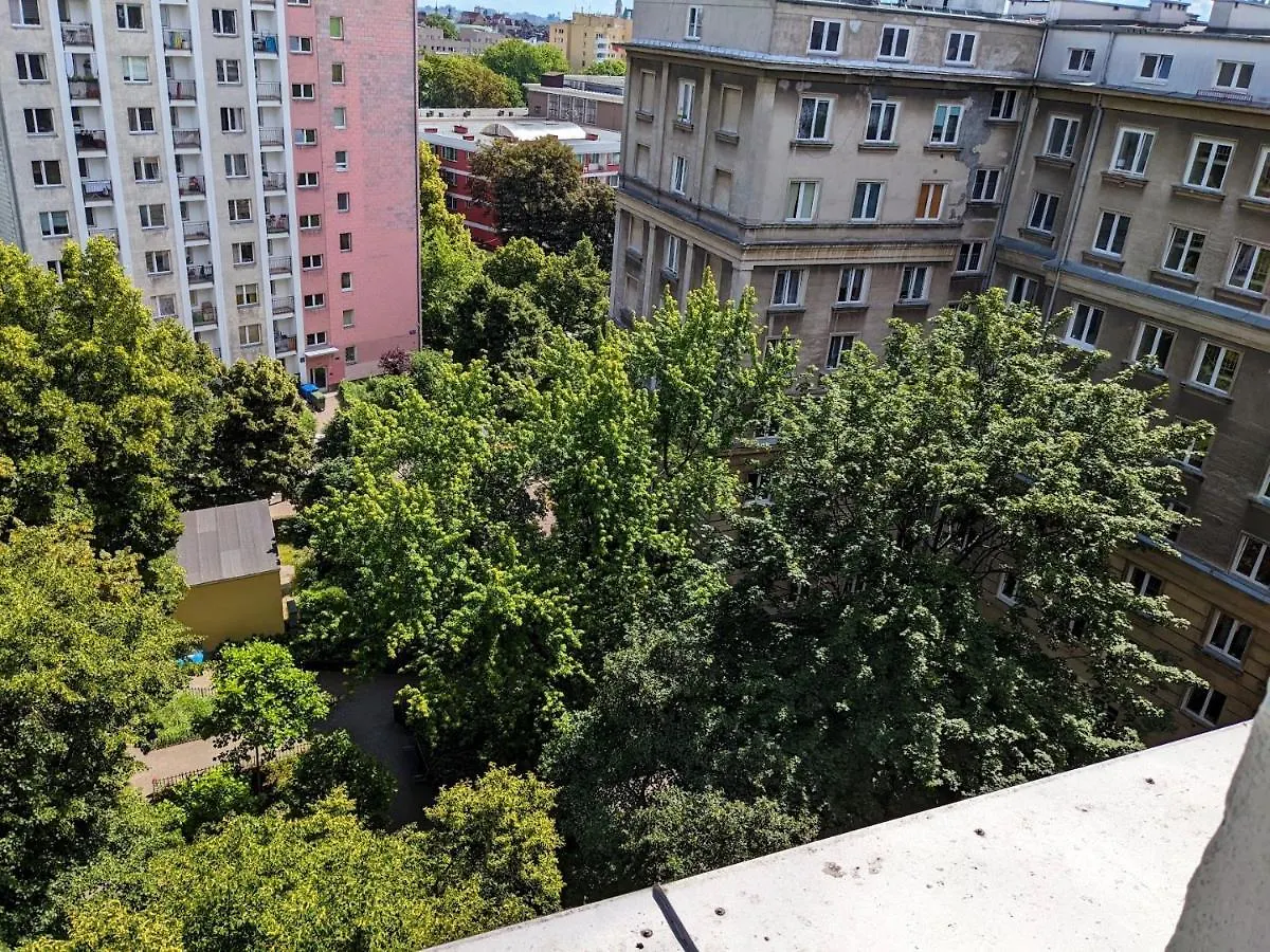 Comfortable And Quiet Flat In Central Warsaw contacts